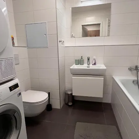 2 Apartment, Old City, New Building - Stein Apartment *