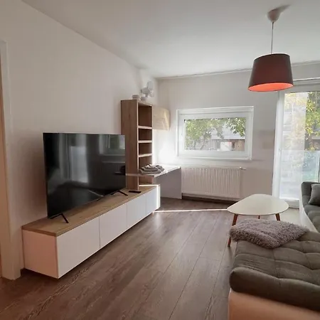 2 Apartment, Old City, New Building - Stein * Bratislava