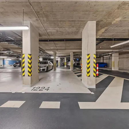 Апартаменты Air Conditioned 2 Apartment, Old City, New Building - Stein Братислава